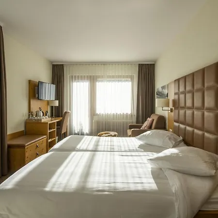 Szálloda Olympic - Montana Center 3*